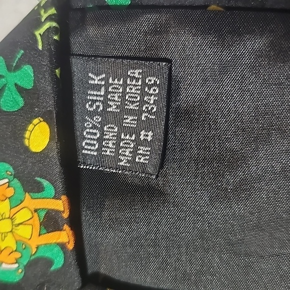 Men's 100% Silk Tie with Unique Irish Garfield - Picture 4 of 5